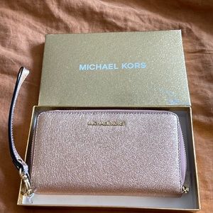 Rose Gold Micheal Kors Wristlet/Wallet